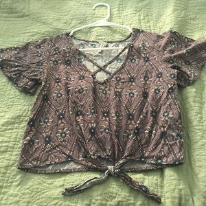 Patterned crop T-shirt